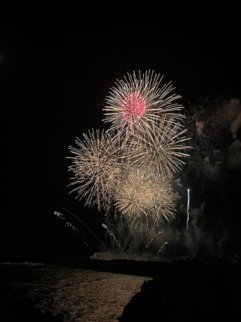 今年も夏祭りのフィナーレを飾ってくれました。